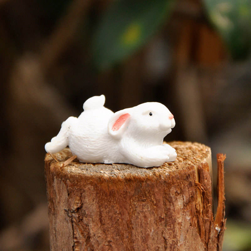 8cm Resin Easter Bunny Figurine Decor Set